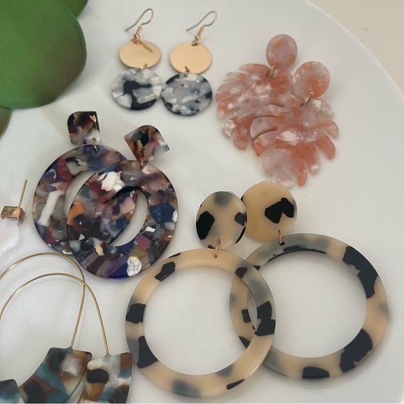 Earring LOT of 6 Fashion Earrings. NWT - Picture 7 of 10